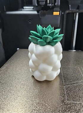 跨境爆款 3D打印云朵桌面立式手机支架可爱桌面摆追剧神器平板