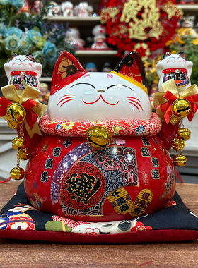 大红色招财猫生意人摆件开业礼品