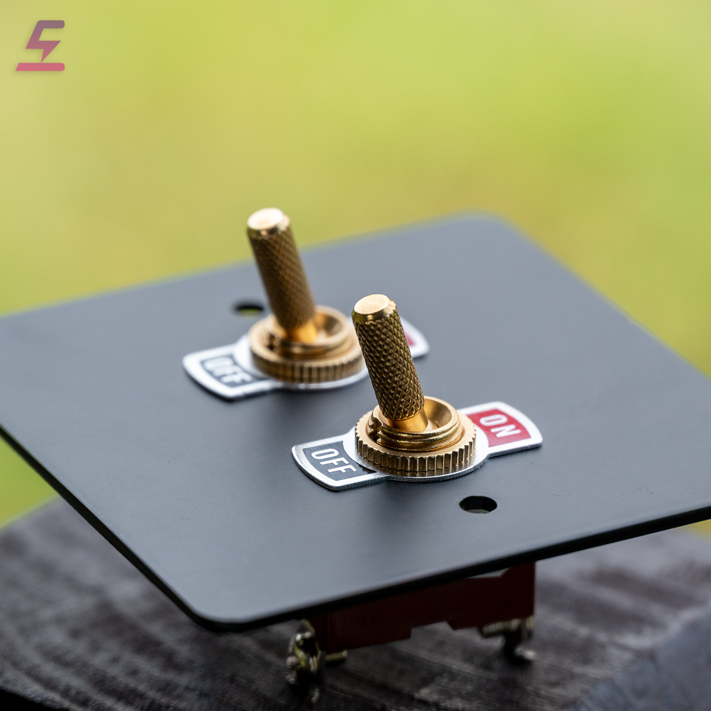 25款苏上黄铜钮子开关金色圆形花纹台灯音箱 通用电压银点20A,淘宝优惠券,粉丝福利购,淘宝优惠卷