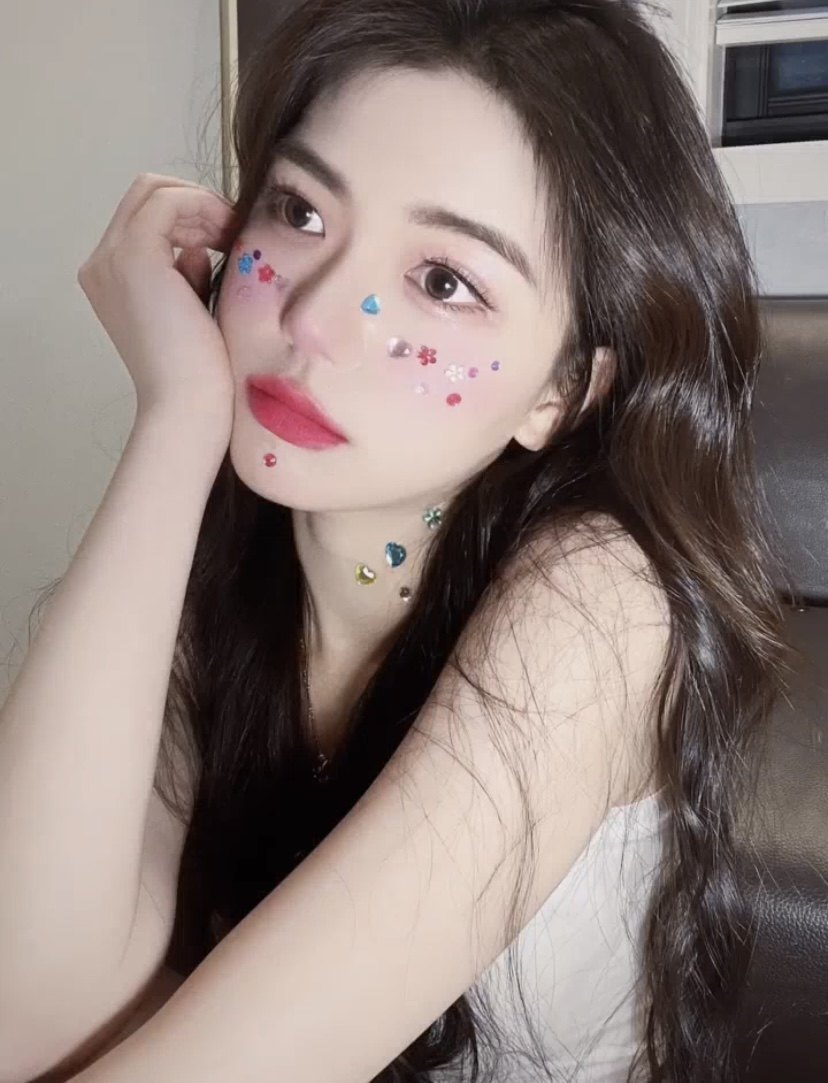 免胶水脸部贴钻儿童脸贴舞台化妆饰品彩色水钻珍珠眼妆水晶贴万圣,淘宝优惠券,粉丝福利购,淘宝优惠卷