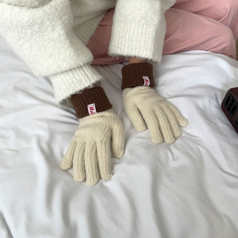 东北防寒哈尔滨穿搭新疆雪景拍照出片好看的毛线手套女冬季高颜值