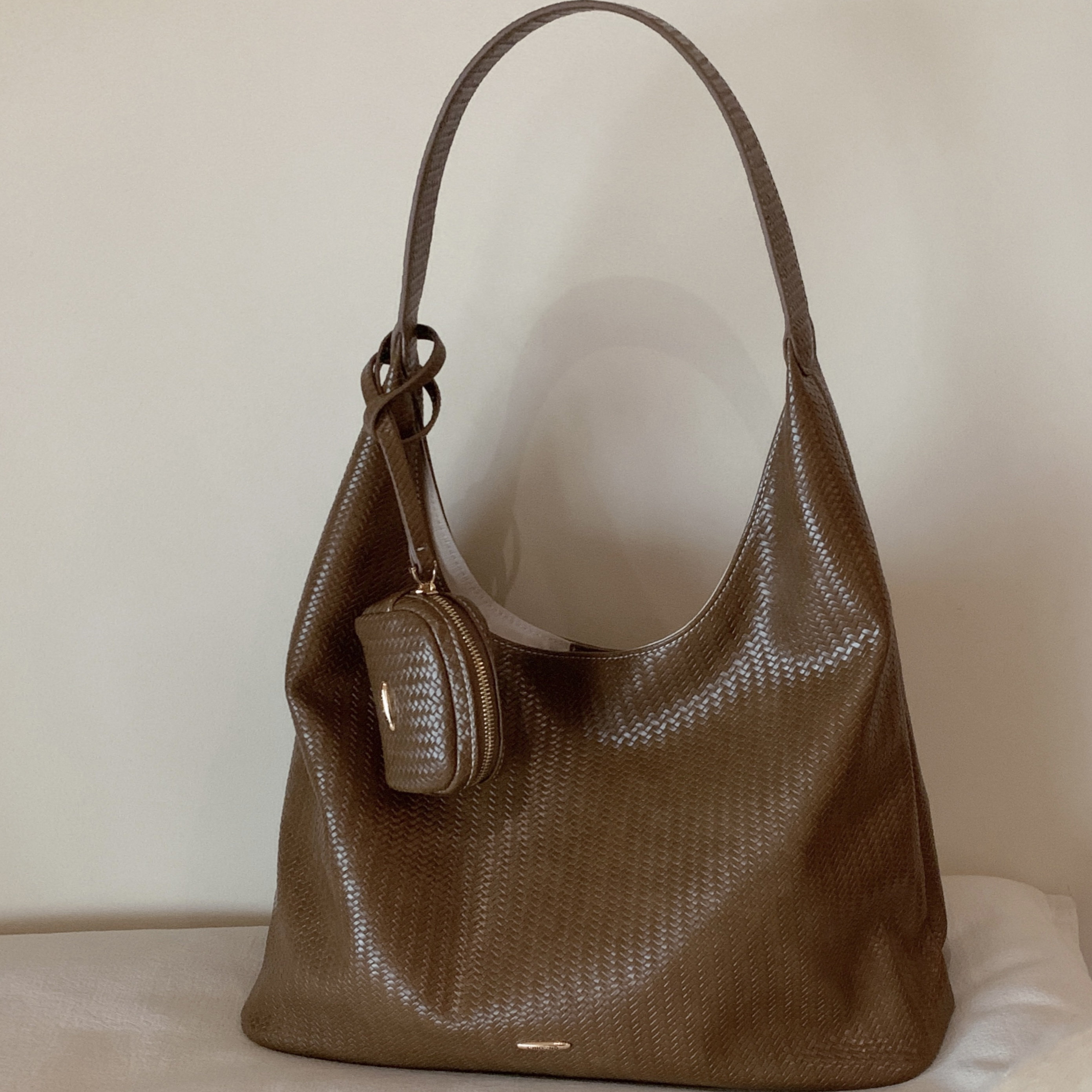 南风Chio2nd 远方与诗托特包包女大容量简约大气松弛感单肩腋下包,淘宝优惠券,粉丝福利购,淘宝优惠卷