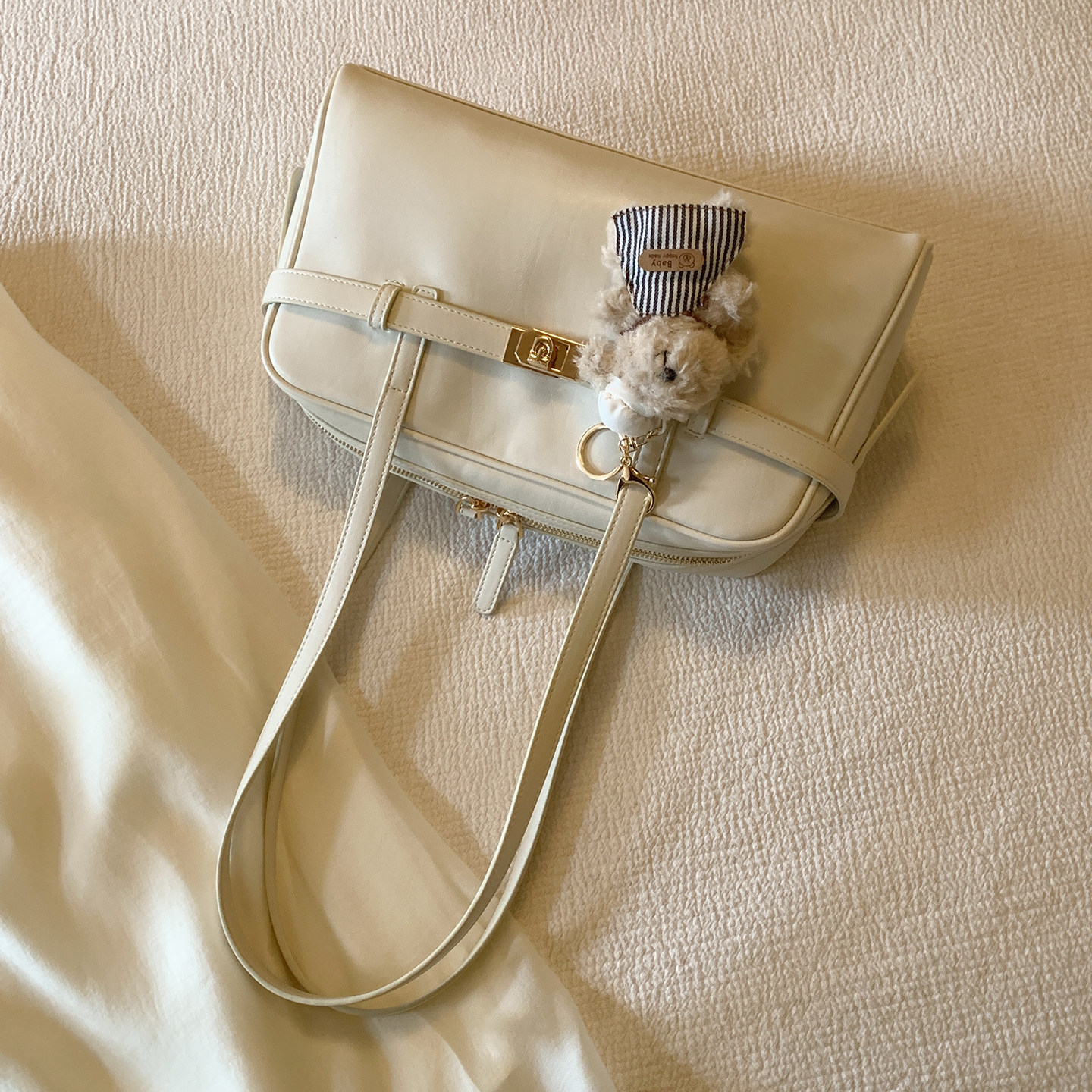 南风Chio2nd 都市周刊枕头包包女复古通勤波士顿包手提单肩腋下包,淘宝优惠券,粉丝福利购,淘宝优惠卷