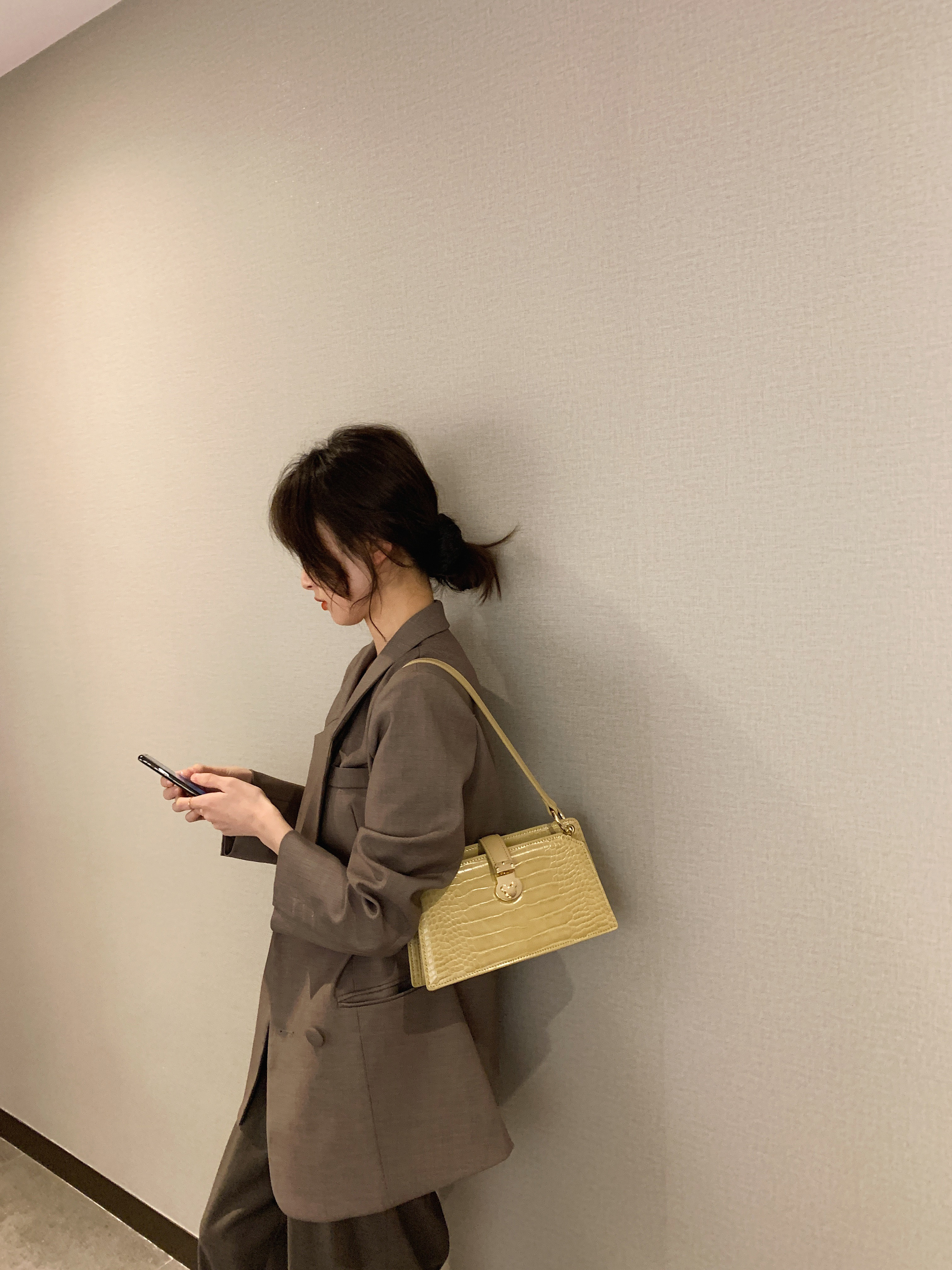 米奇白玉色石头纹法棍包包女 新款春款链条单肩斜挎包 2020 南风 米奇白玉色石头纹法棍包包女 新款春款链条单肩斜挎包 2020 南风