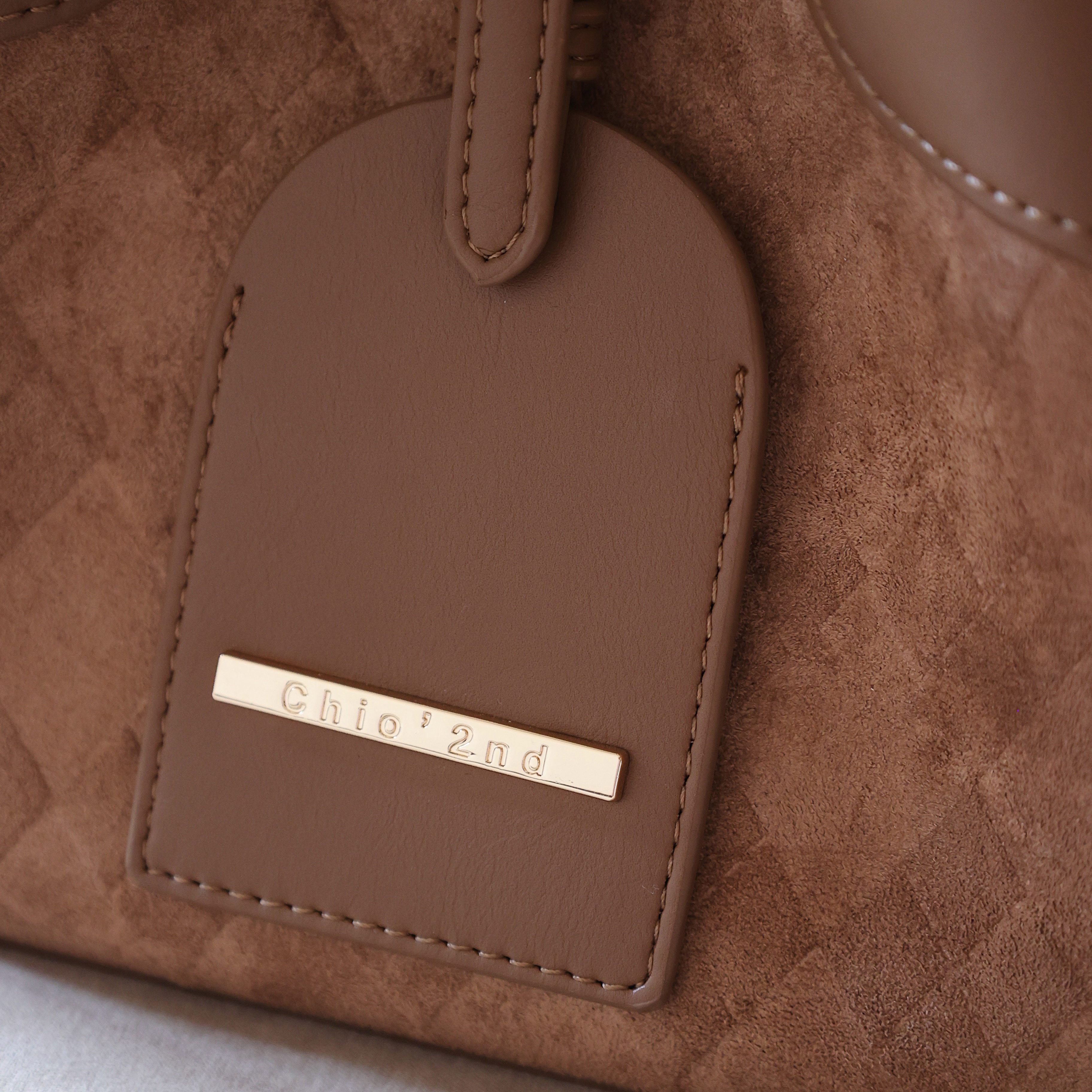 南风Chio2nd 栗子包水桶包2026超火斜挎小包包女款通勤百搭单肩包,淘宝优惠券,粉丝福利购,淘宝优惠卷