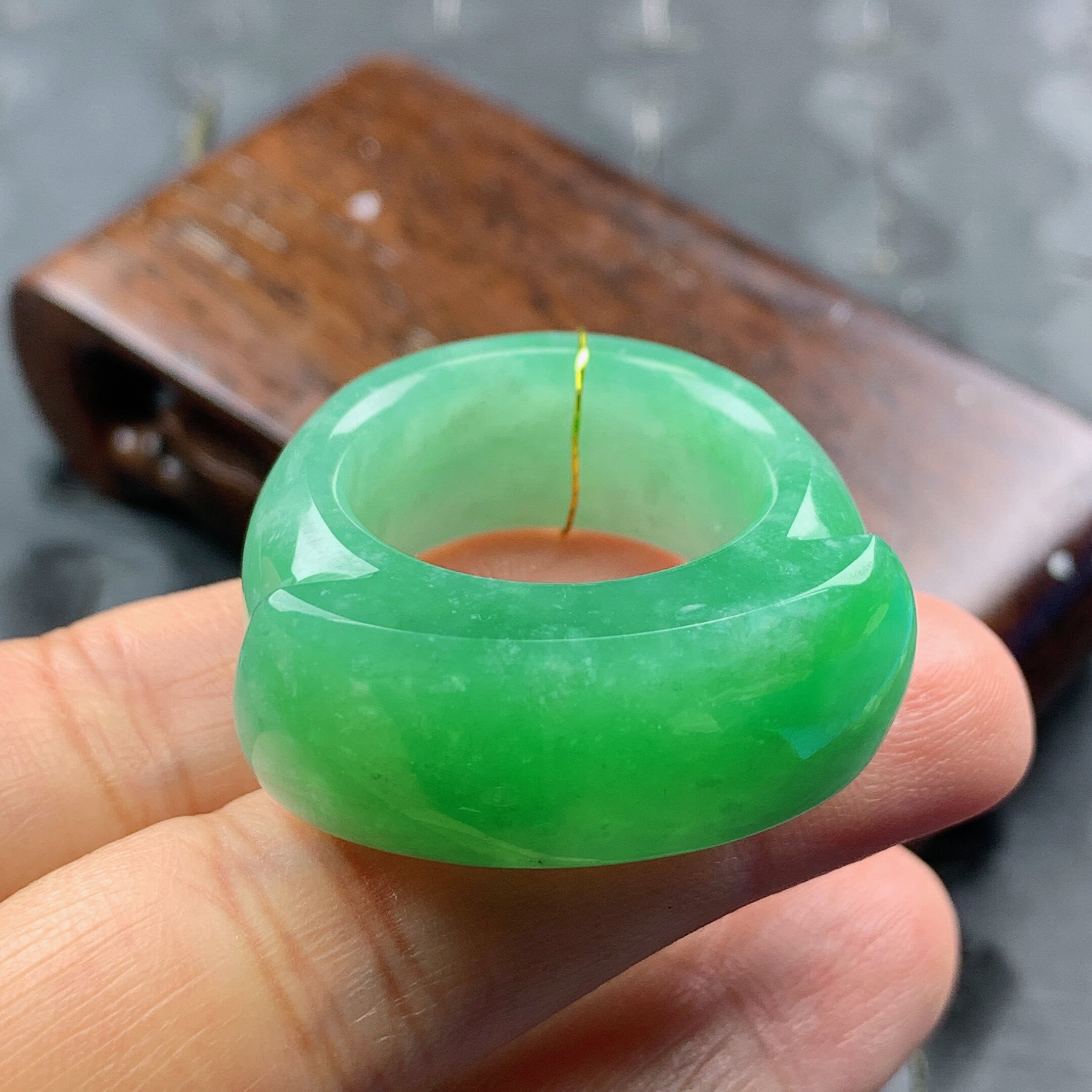 No. 23-24 Burmese natural A-grade jadeite T1062 inner diameter 20.5mm ice green saddle ring finger