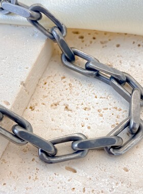 男士工业风枪黑手链粗款8mm几何方锁古巴手链梯形方扣美式钛钢链