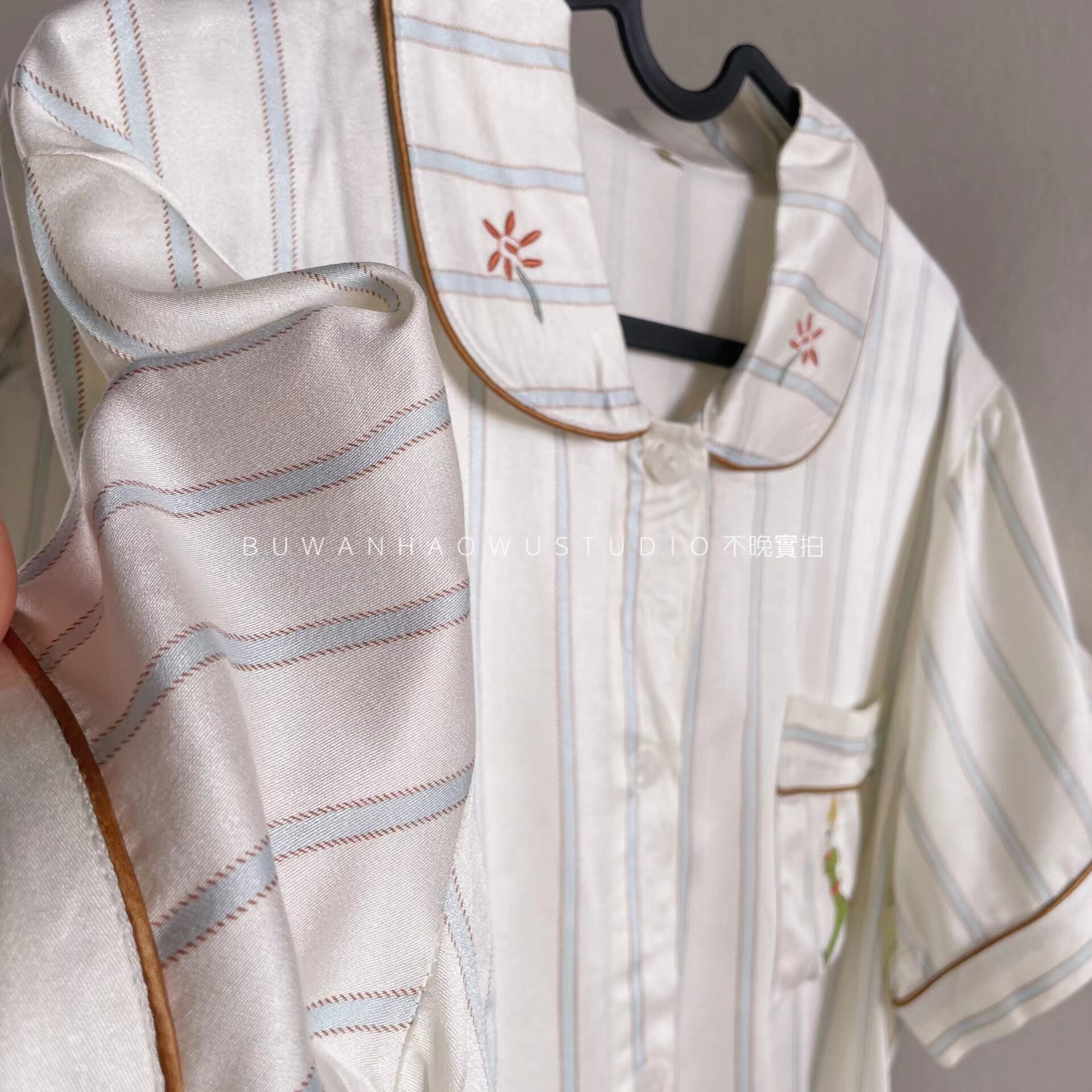 外贸原厂|小王子刺绣条纹卡通翻领简约米白色超软糯人棉贡缎睡衣,淘宝优惠券,粉丝福利购,淘宝优惠卷