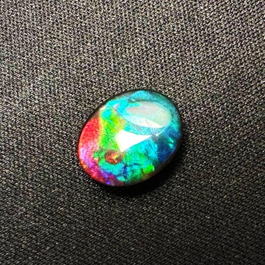 水晶面多色小椭圆斑彩石裸石