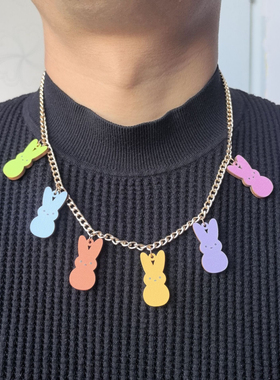 P可爱甜美彩色小兔子金粉亚克力木制吊坠项链