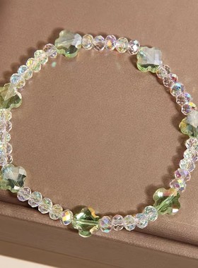 新款小清新白色水晶手链女夏轻奢小众百搭精致绿色四叶草水晶手串