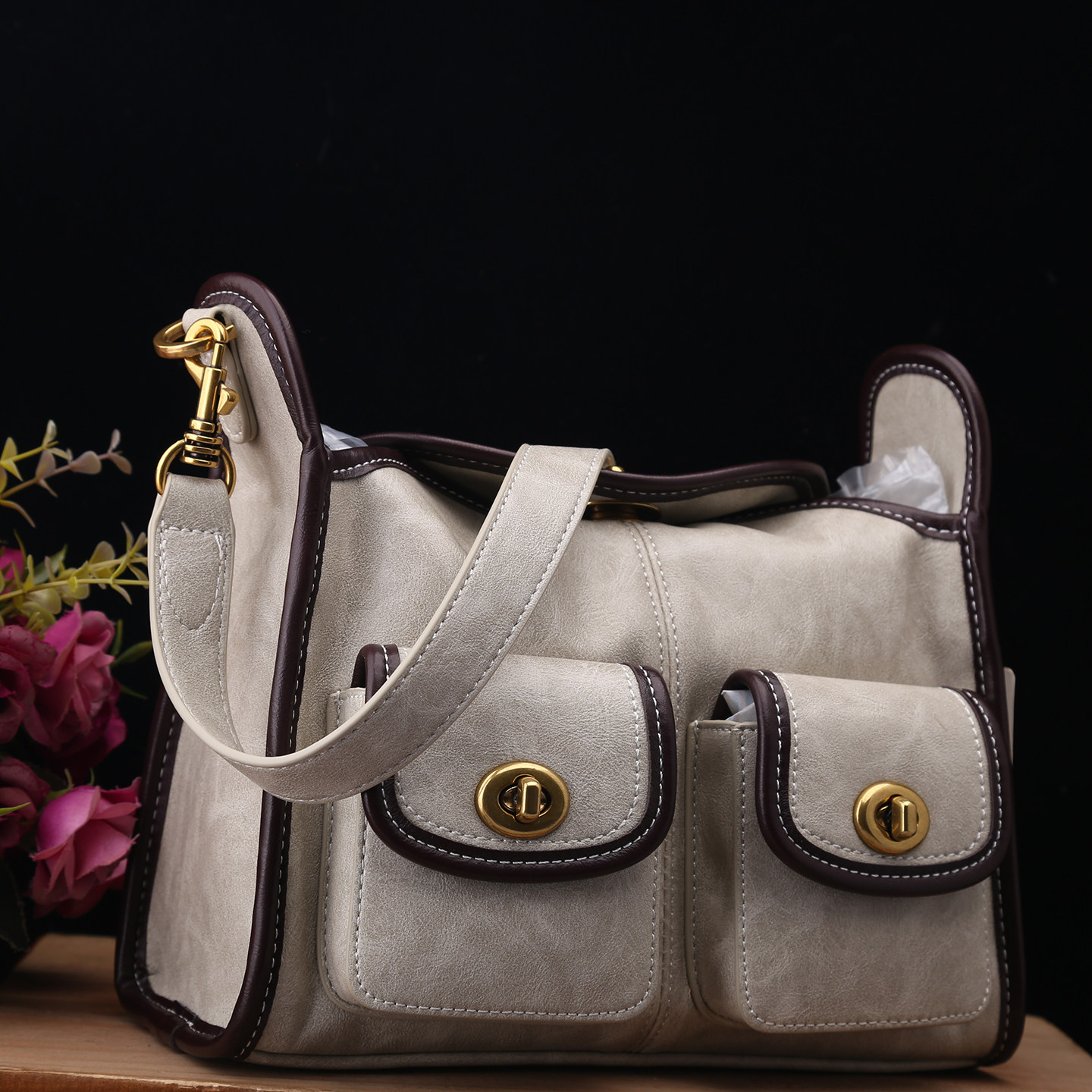 正品女包2025新款时尚机车复古风真皮单肩大容量斜挎大包63197-1,淘宝优惠券,粉丝福利购,淘宝优惠卷