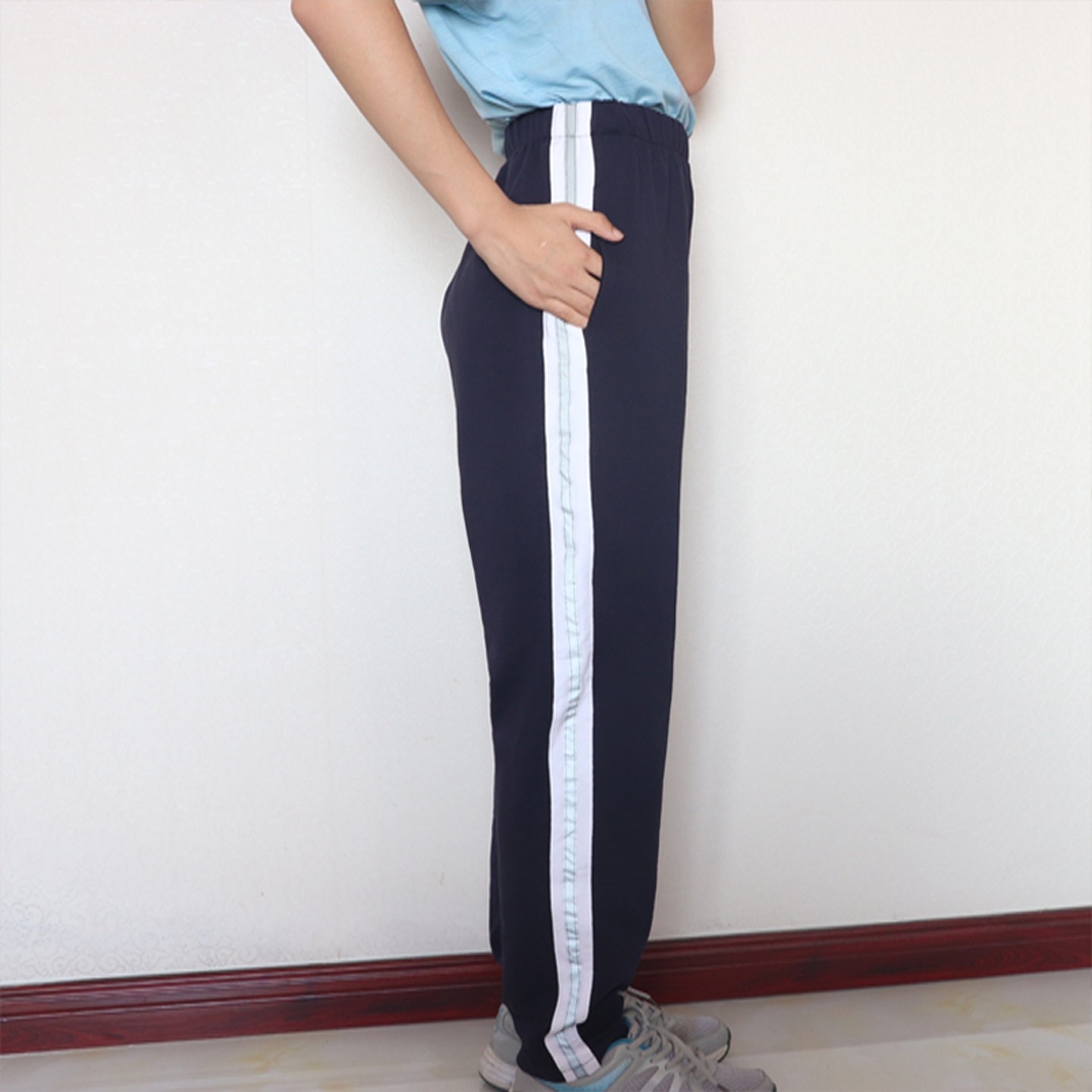 秋冬加绒白宽杠压灰色反光杠直口藏蓝校服裤子大码定做四季款棉质,淘宝优惠券,粉丝福利购,淘宝优惠卷