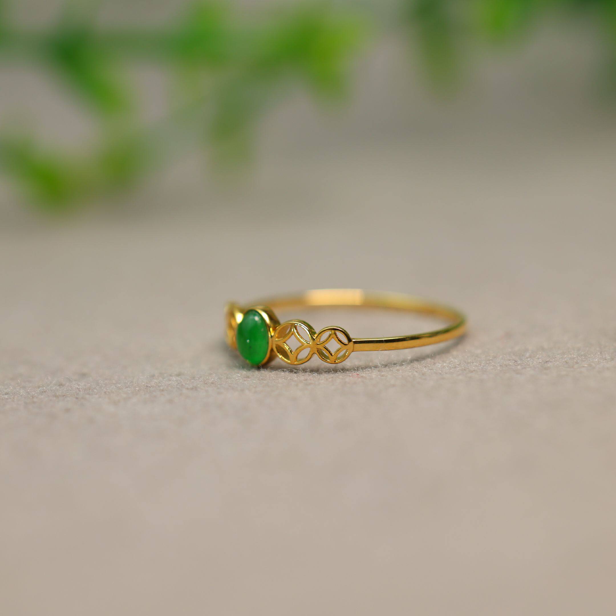 Myanmar natural A-grade jadeite small egg ring