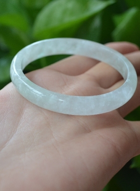 天然翡翠贵妃镯椭圆形玉镯细条小圈口冰种手镯透女款扁条小号正品