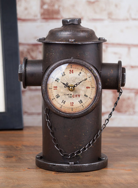 复古风咖啡厅服装店座钟电话机