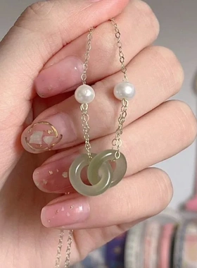 女环环相扣玉石吊坠 晴水玉连环锁骨链 玉雕双环吊坠民族风 礼品