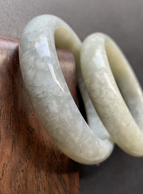 天然岫玉暴风雪烟紫灰渐变手镯5.1上架