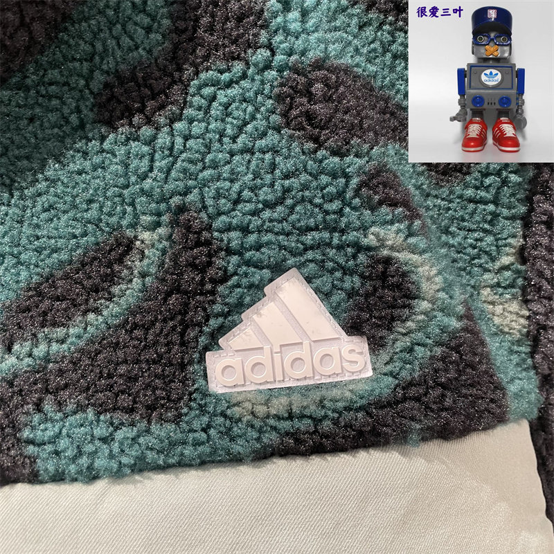 Adidas/阿迪达斯冬季男女同款儿童休闲摇粒绒保暖立领外套 IQ1325,淘宝优惠券,粉丝福利购,淘宝优惠卷