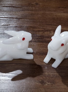 风水摆件玉石吉祥物生肖兔