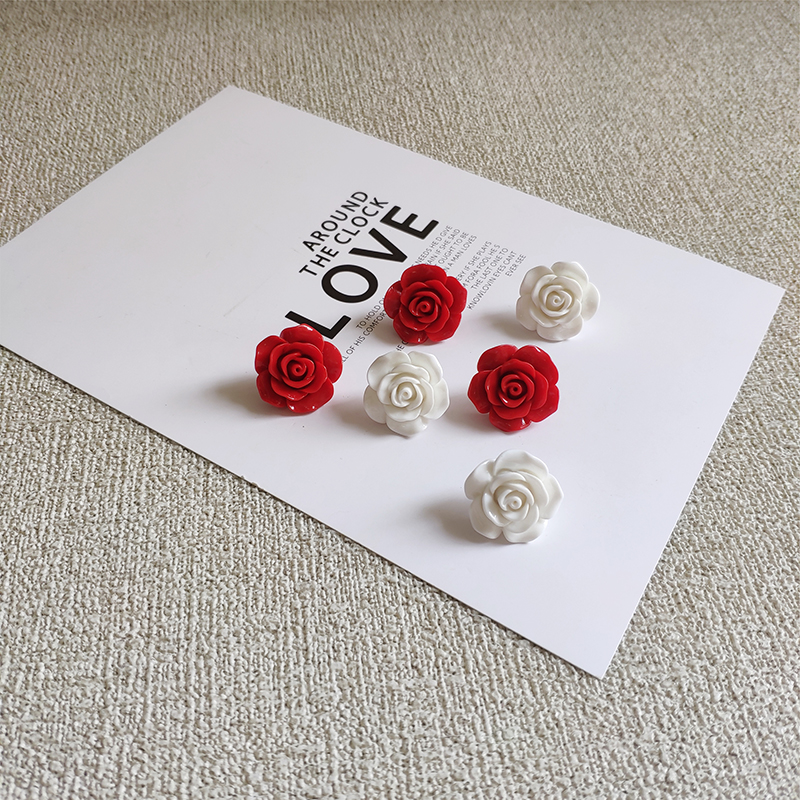 「胸针很忙」自制红玫瑰与白玫瑰胸针徽章红色花朵学生扣针包邮 - 图0