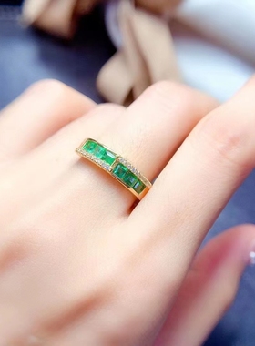 颜色亮丽天然祖母绿简约大气