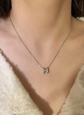 s999纯银创意H字母锆石项链女冷淡风轻奢锁骨链时尚项饰品批发潮