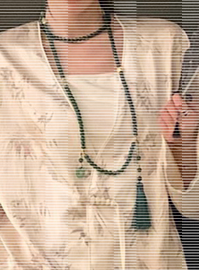 区区欧阳新中式长款绿色串珠流苏项链国风复古斜跨毛衣长链马面裙