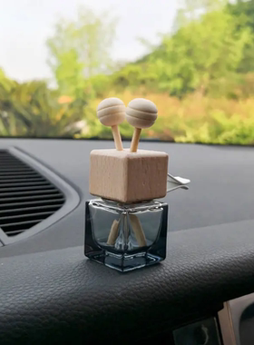 车载装饰物汽车香薰瓶精油香熏小花香水香熏出风口挥发香氛扩香器