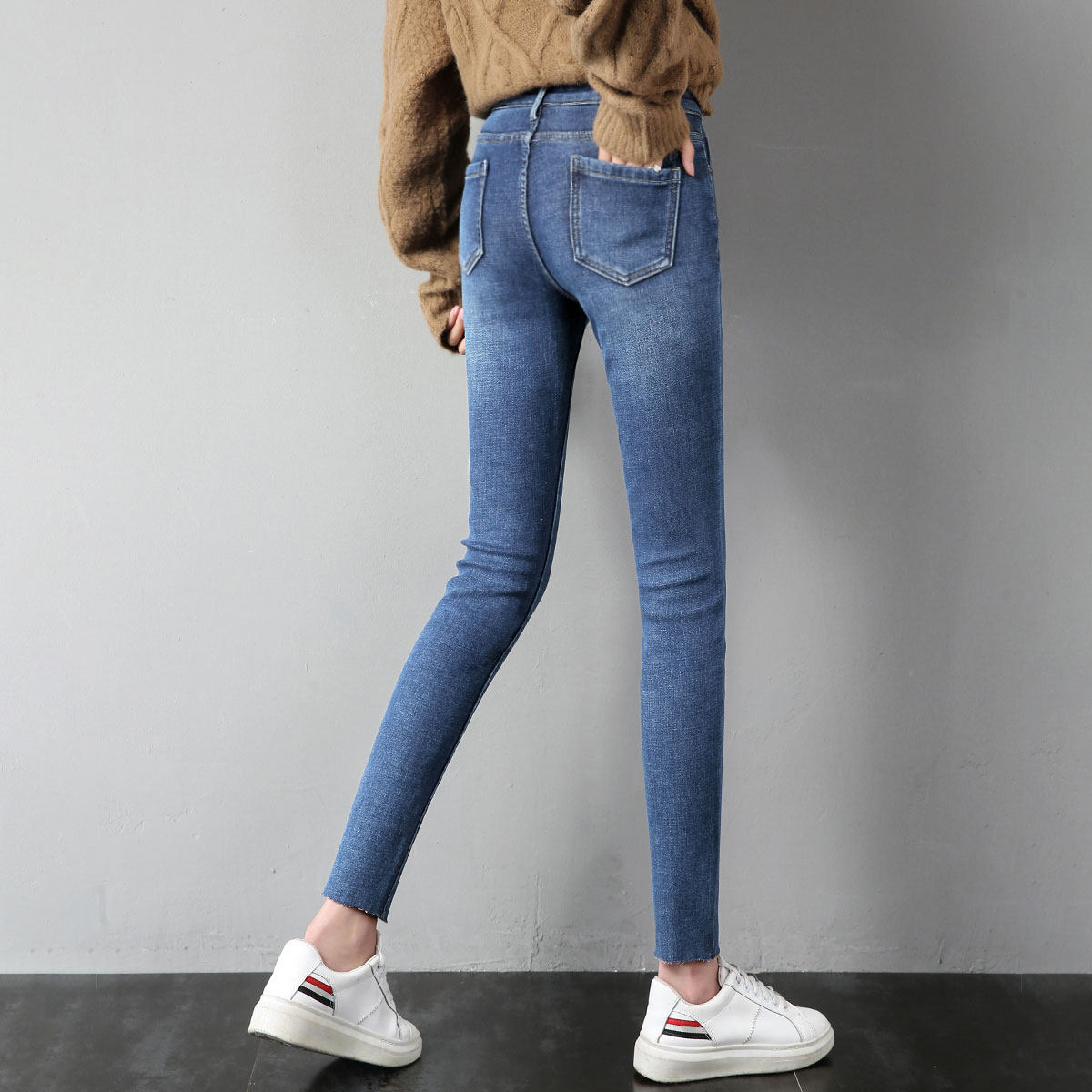 真维斯(加绒)冬季高腰显瘦牛仔裤 真维斯时尚牛仔裤