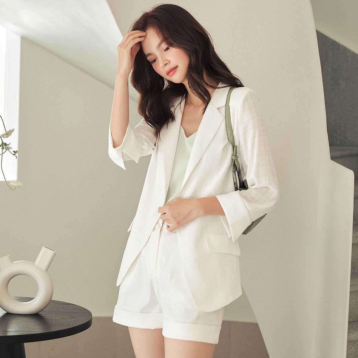 真维斯2020秋季新款通勤风女款外套 真维斯时尚短外套