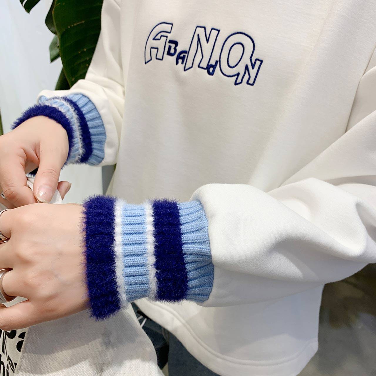 真维斯假两件拼接个性宽松减龄卫衣 真维斯时尚卫衣/绒衫