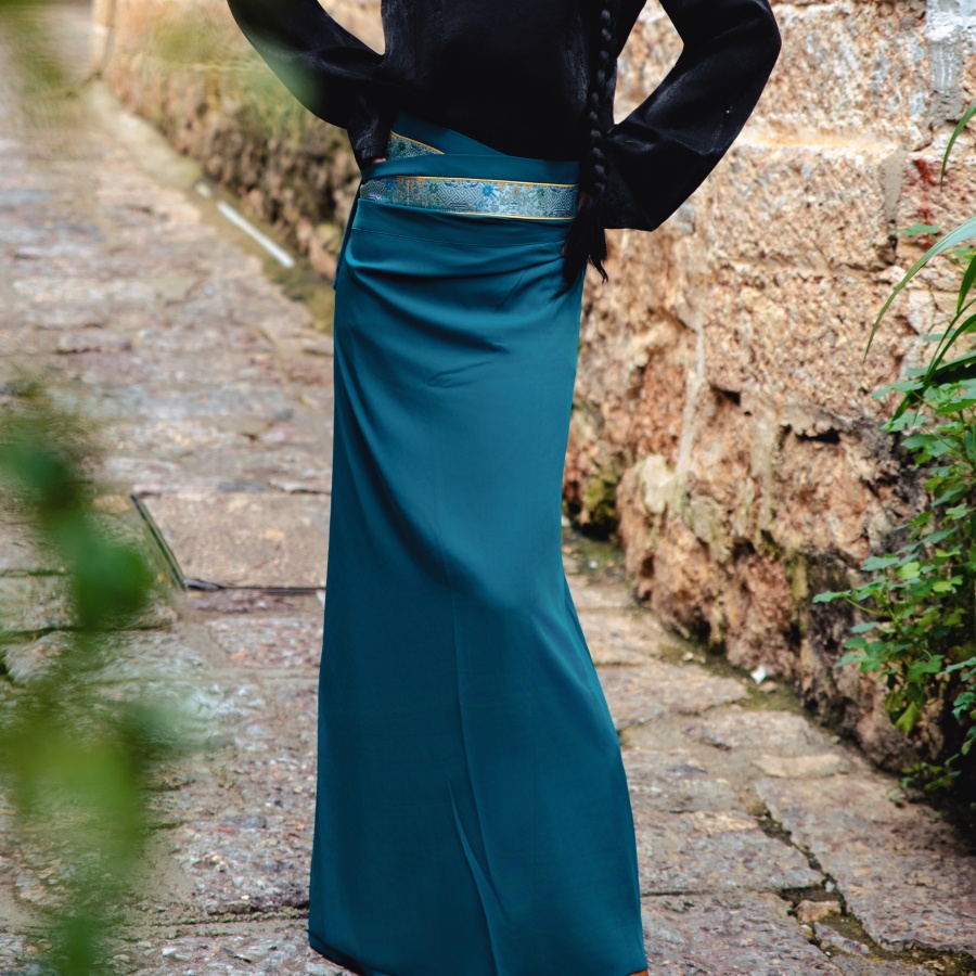 藏式新款半身裙女士锅庄藏服民族舞蹈藏族一片式锅裙藏装服装藏袍 - 图0