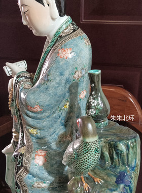 复古雕塑陶瓷持经书观音菩萨佛像