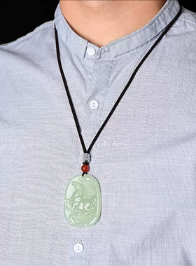 天然和田玉吊坠马到成功马上有钱