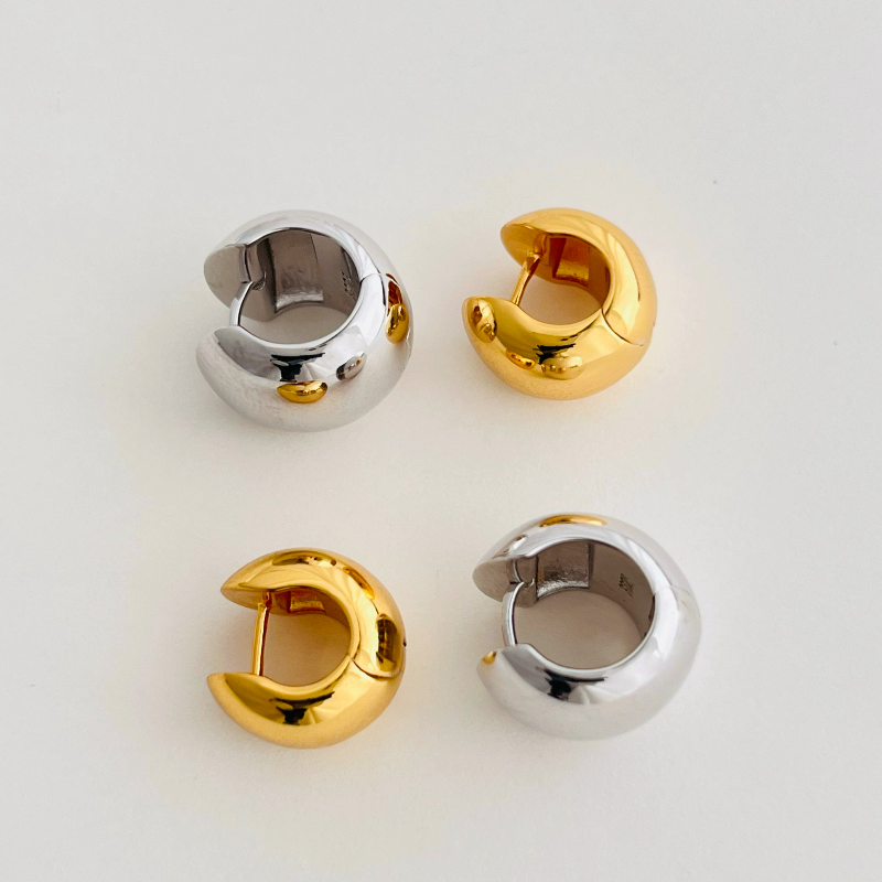 W&SILVER通体S925纯银镀铑金光面耳环简约百搭时尚轻奢小众耳环,淘宝优惠券,粉丝福利购,淘宝优惠卷