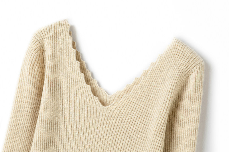 意想不到的好看~锯齿纹前后V领羊绒衫女纯羊绒毛衣修身针织打底衫,淘宝优惠券,粉丝福利购,淘宝优惠卷