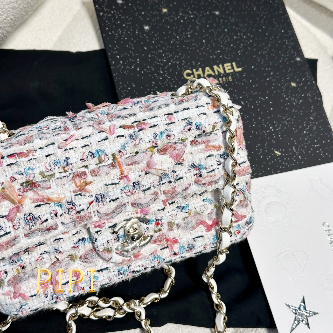 皮皮英国｜Chanel香奈儿23C春夏度假系列 粉色花泥CF链条包