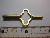 Shanghai bell factory 555-three-five-card calendar mechanical clock with a key clockwork key with the size head full copper