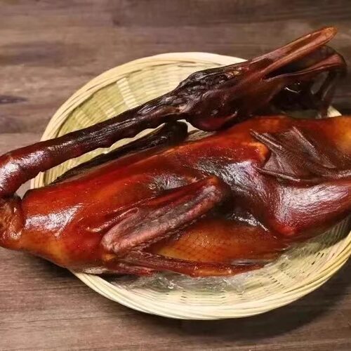 酱鸭绍兴安昌秋吊头老鸭传统酱油腌制风干腊鸭年货农家生鸭肉整只 - 图0