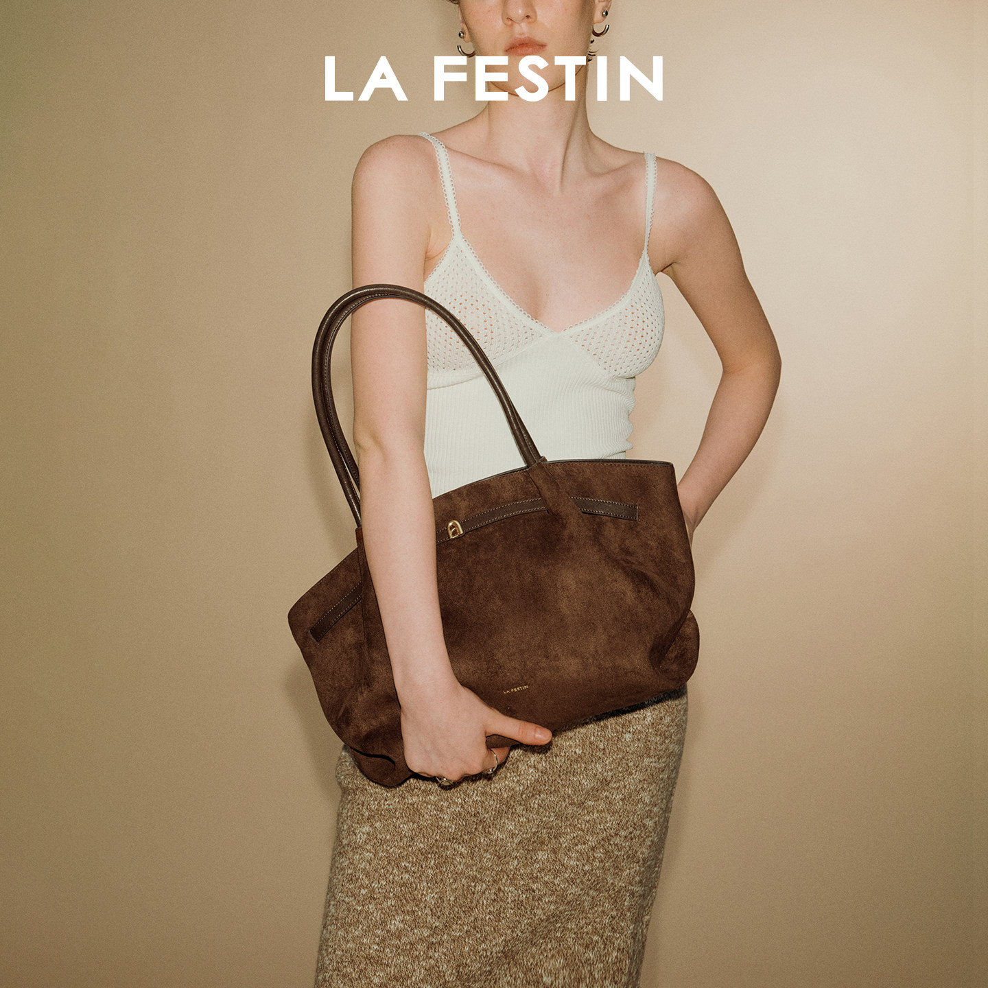 拉菲斯汀麂皮小懒包女2026新款秋冬通勤腋下菜篮子包大容量托特包,淘宝优惠券,粉丝福利购,淘宝优惠卷