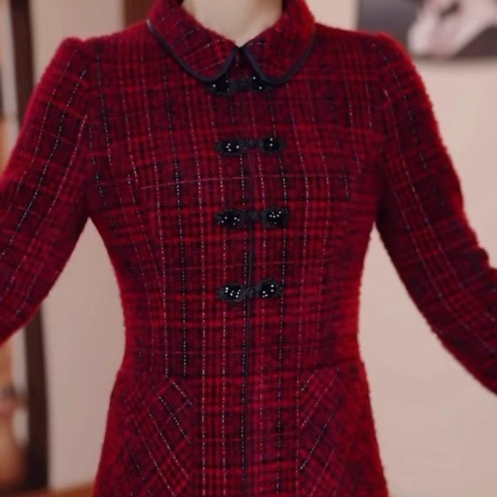 高档贵妃绒红色格子连衣裙2025秋冬新款洋气减龄喜婆婆高雅礼服女,淘宝优惠券,粉丝福利购,淘宝优惠卷