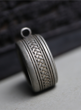 西藏百搭迷你随身小佛龛嘎乌盒佛珠吊坠项链挂坠六臂大黑天佛龛像