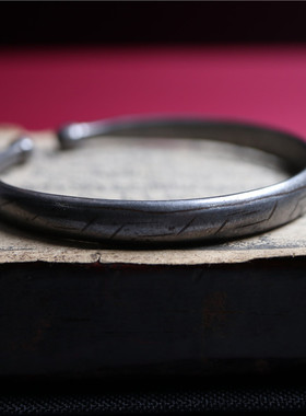 西藏藏民精手工回纹寒铁雕开口手镯锤蒜头圆镯男女手腕戴民族风