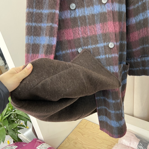 2025冬新款格子毛呢大衣女装气质韩系中长款围巾加厚毛呢外套9878 - 图2