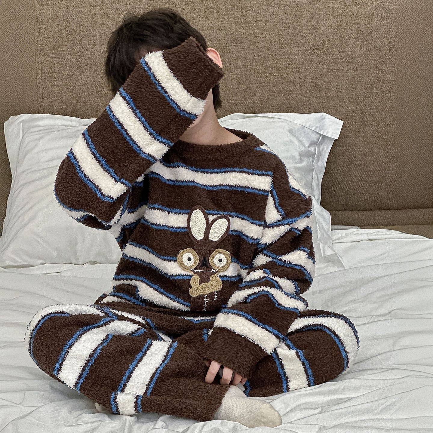 小杰家2025冬季新款男童家居服韩版新款童装卡通条纹保暖睡衣套装,淘宝优惠券,粉丝福利购,淘宝优惠卷