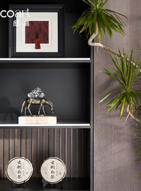 邸高树脂动物书柜黑色铁马摆件