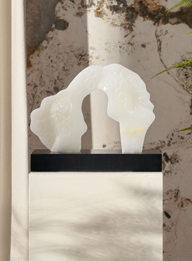 宫廷风酒店大堂展示柜体祥云艺术雕塑绿色白色玉璧摆件中国风装饰