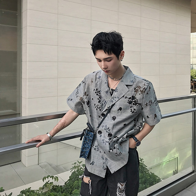 Yang Yifan ເສື້ອຍີ່ຫໍ້ trendy men's summer 2024 new style Korean style short-sleeved some casual shirt design