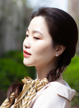 MissQueeny可爱天然母贝小兔子
